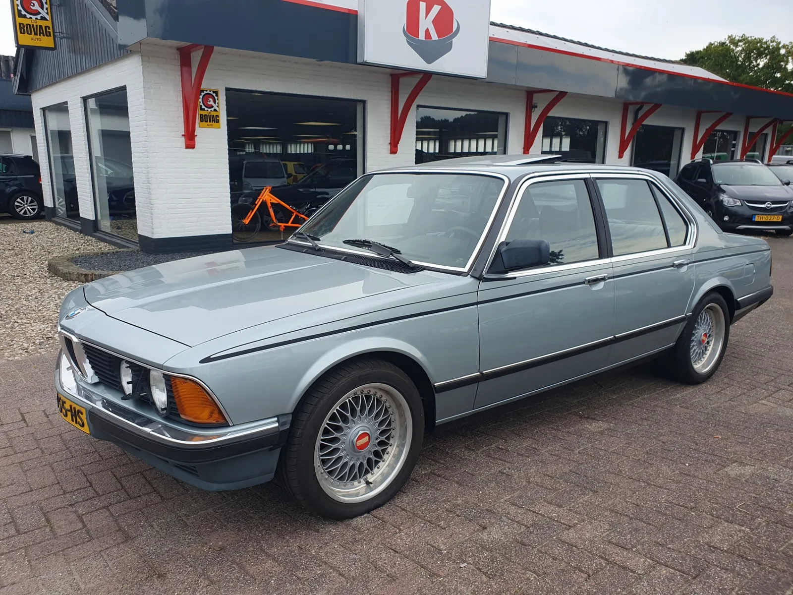 BMW 7-Serie (1983) — foto 1