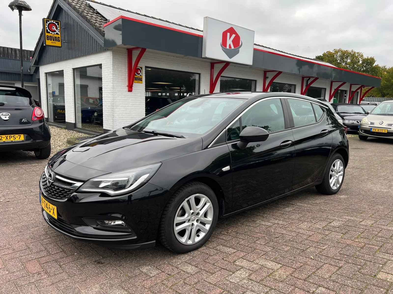 Opel Astra (2018) — foto 1
