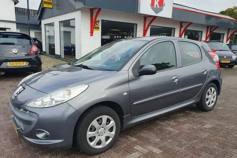 Peugeot 206+ (2009)