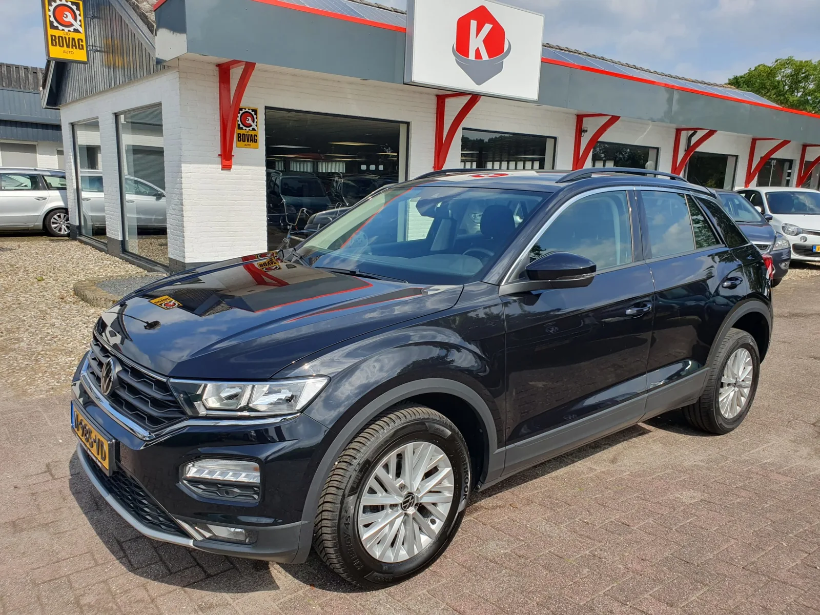 Volkswagen T-Roc (2022) — foto 1