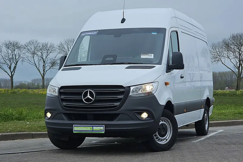 Mercedes-Benz Sprinter (2024)