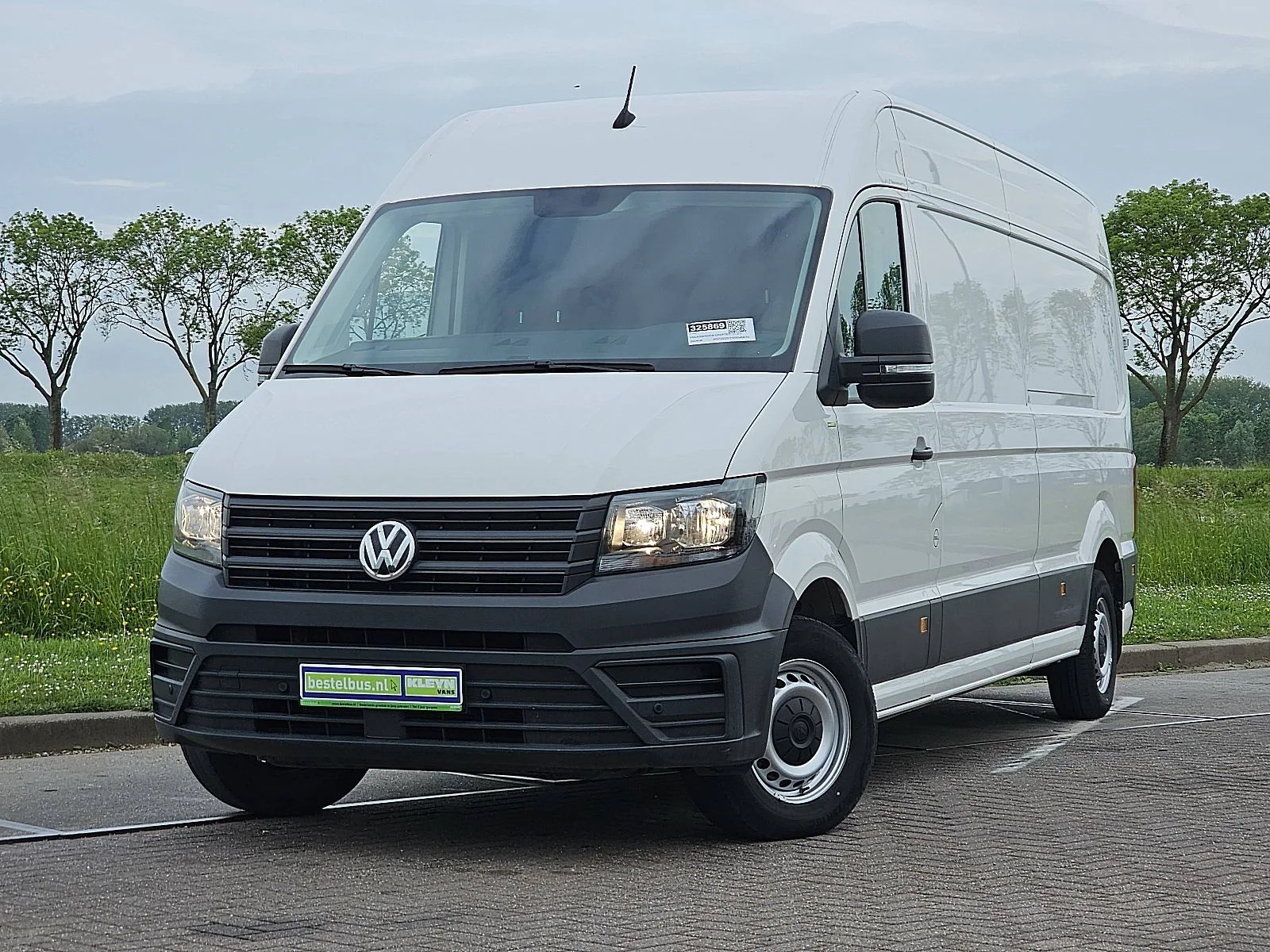 Volkswagen Crafter (2024) — foto 1