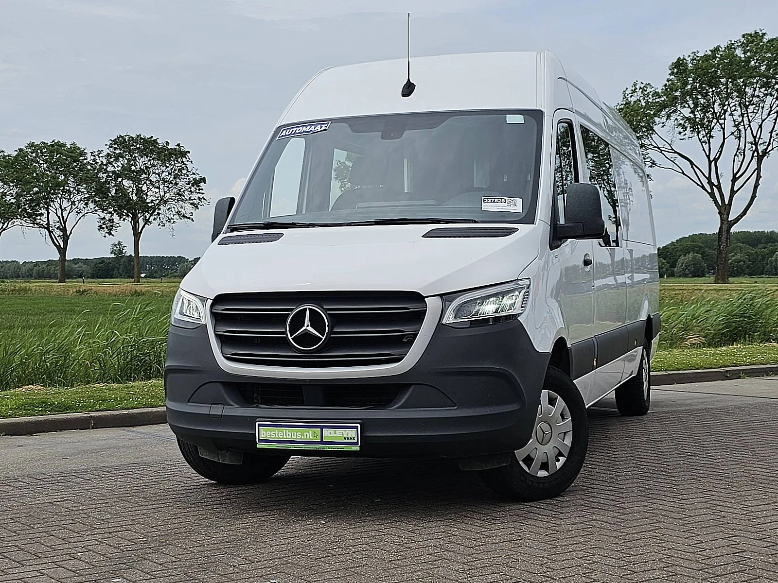 Mercedes-Benz Sprinter (2022) — foto 1