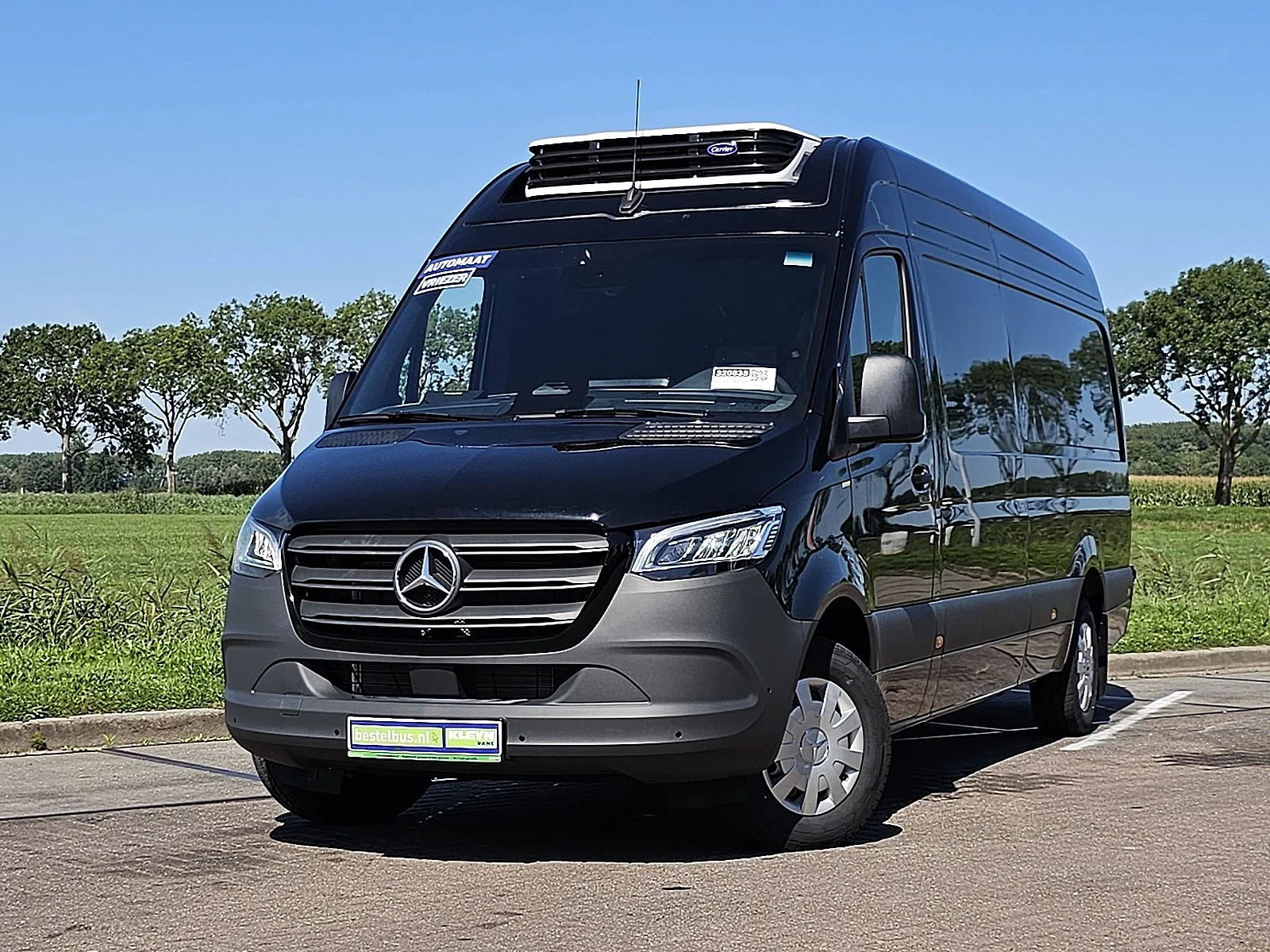 Mercedes-Benz Sprinter (2024) — foto 1