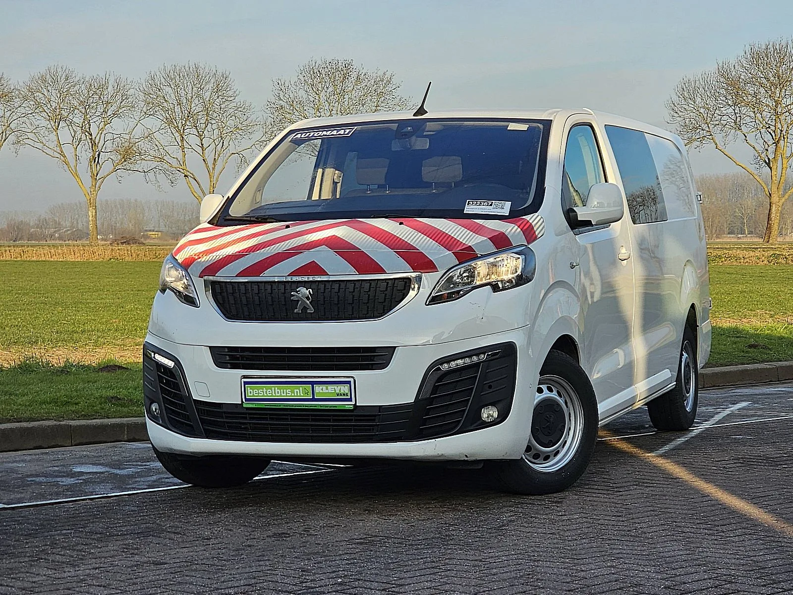 Peugeot Expert (2021) — foto 1