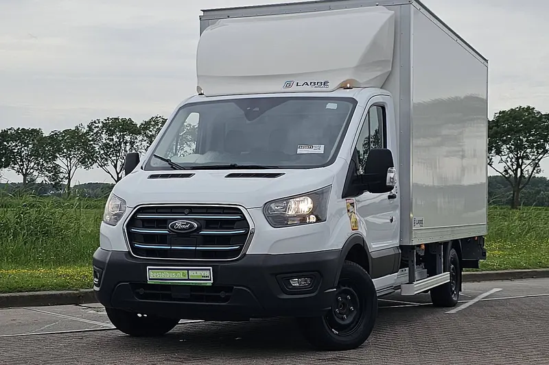 Ford E-Transit (2025)