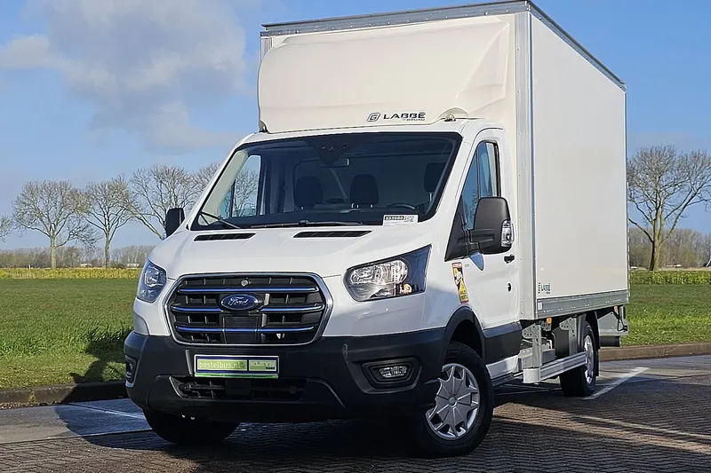 Ford E-Transit (2025)