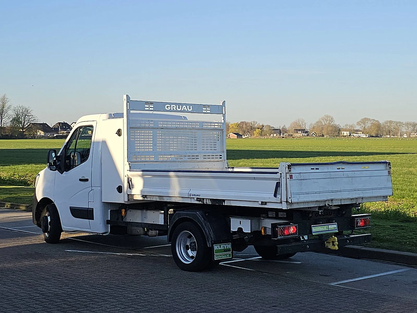 Renault Master (2023) — foto 1