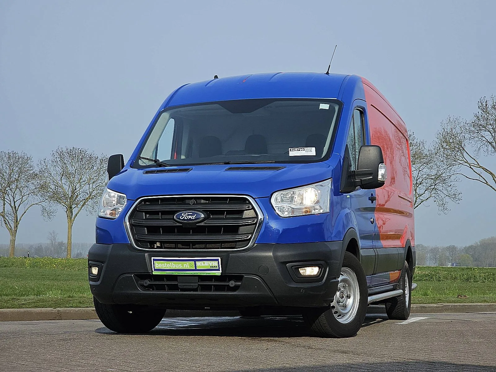 Ford Transit (2021) — foto 1