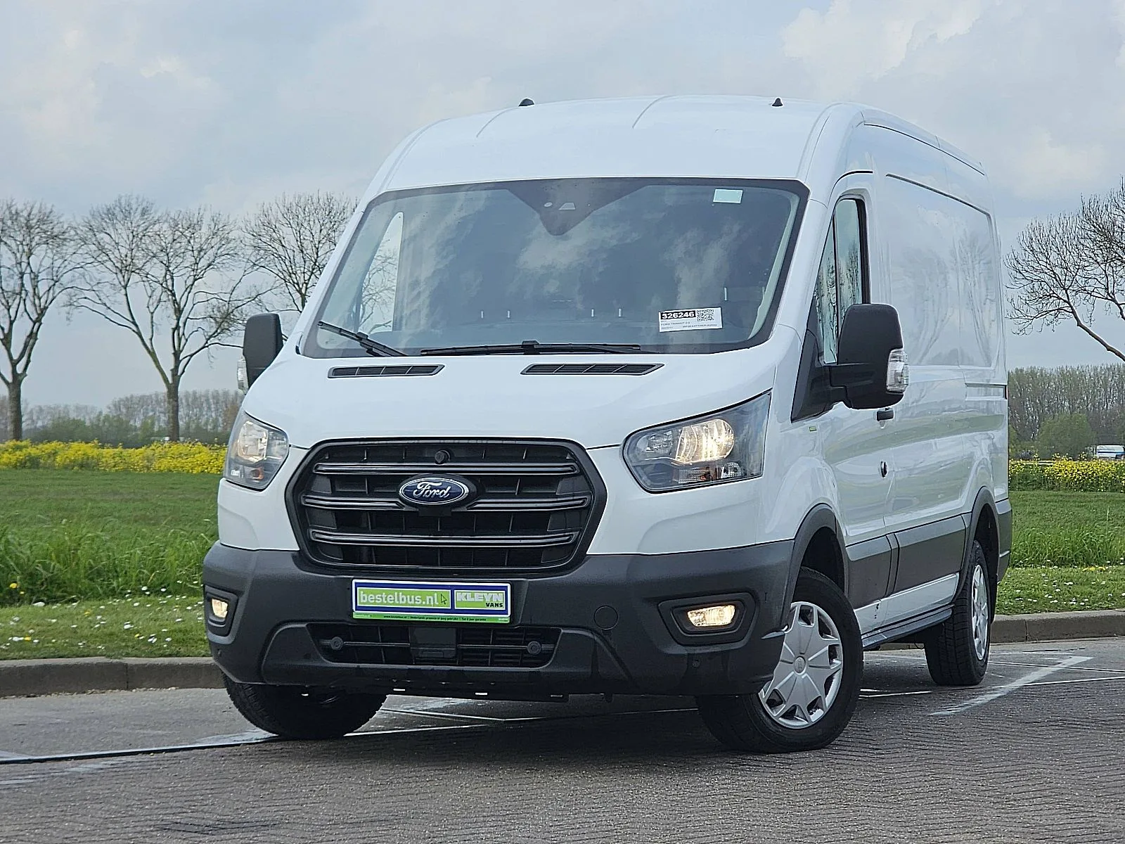 Ford Transit (2023) — foto 1