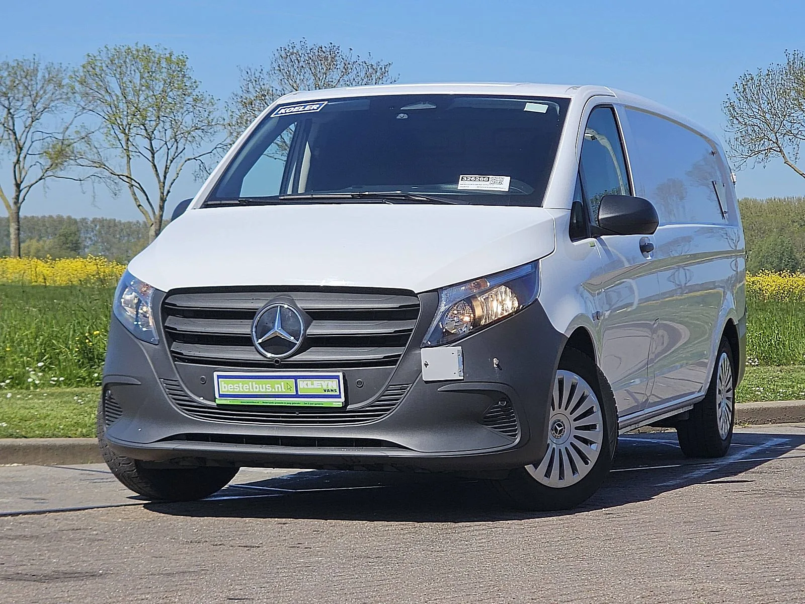 Mercedes-Benz Vito (2024) — foto 1