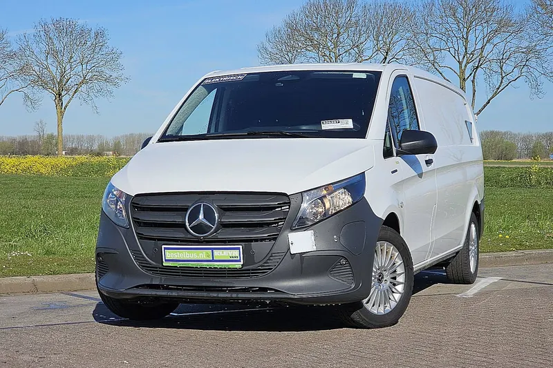 Mercedes-Benz eVito (2024)