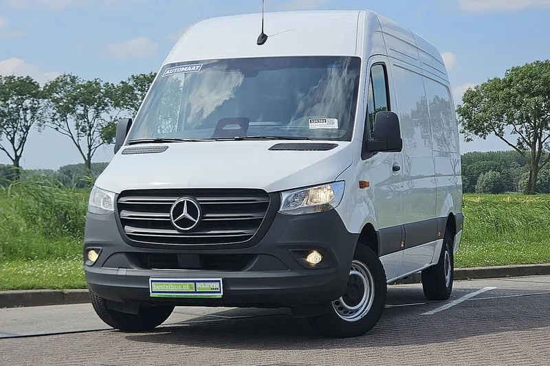 Mercedes-Benz Sprinter (2024)