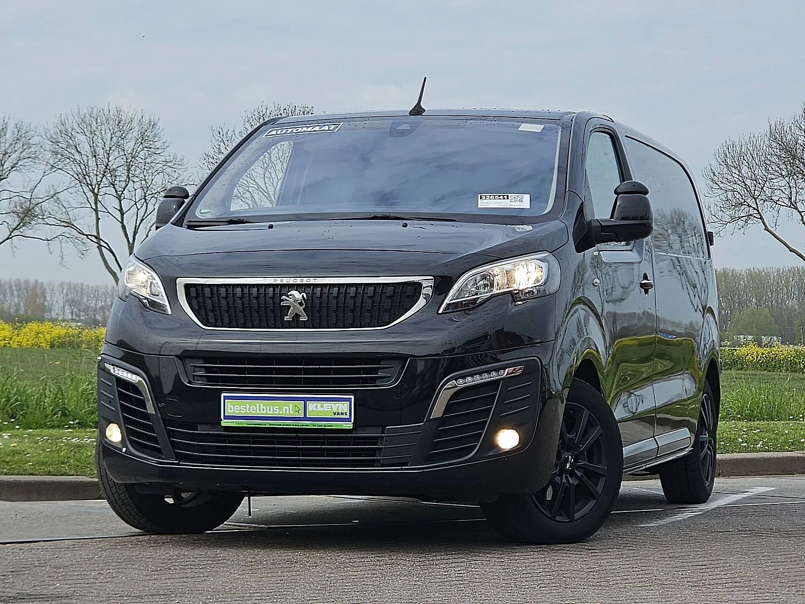 Peugeot Expert (2021) — foto 1