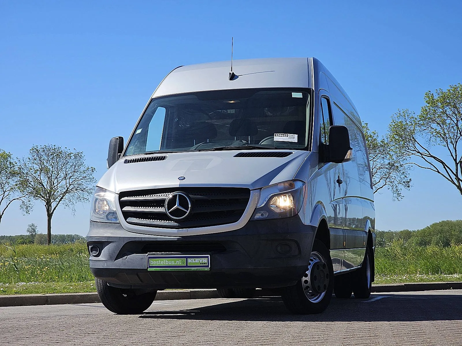 Mercedes-Benz Sprinter (2014) — foto 1
