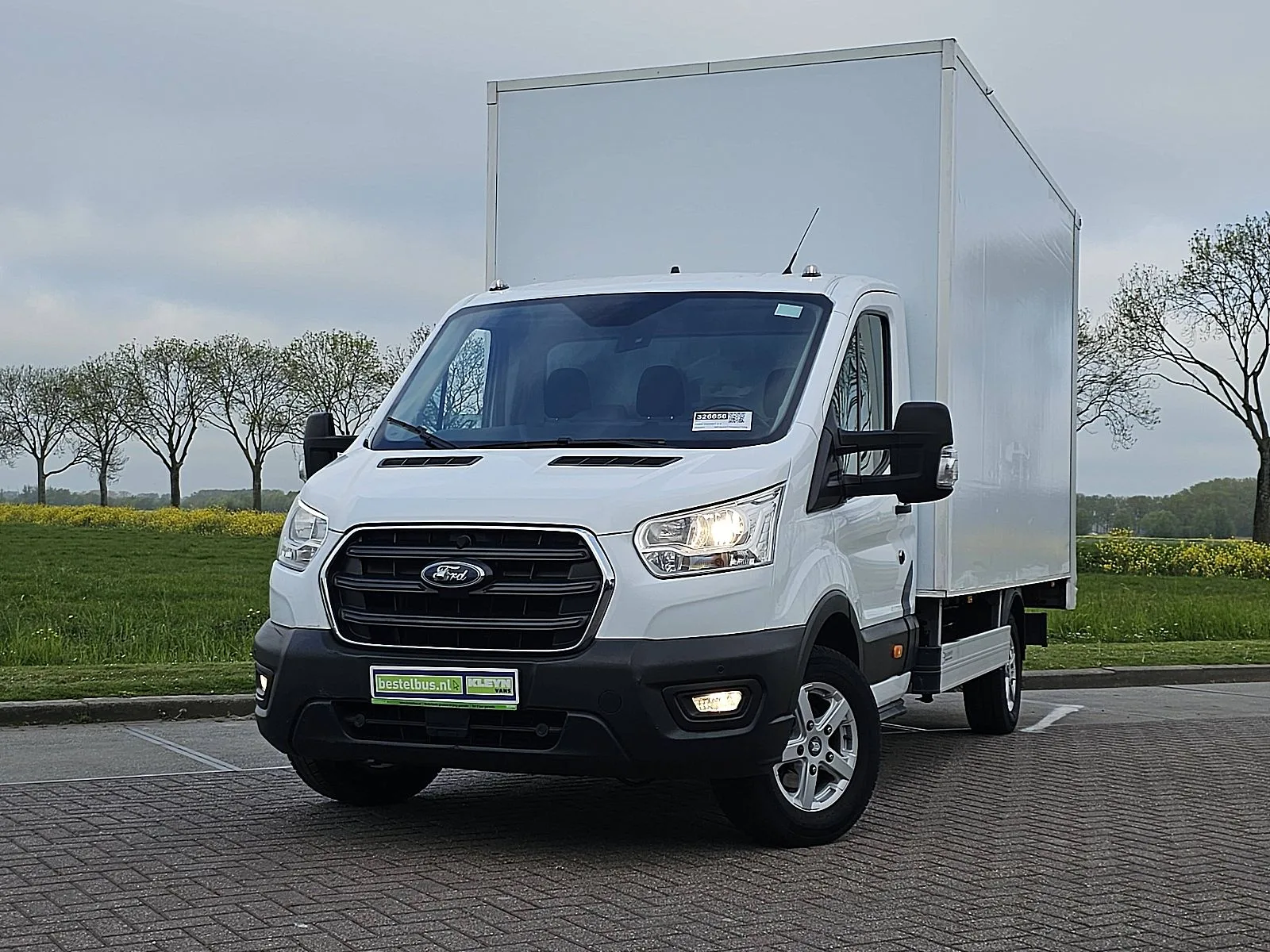 Ford Transit (2022) — foto 1