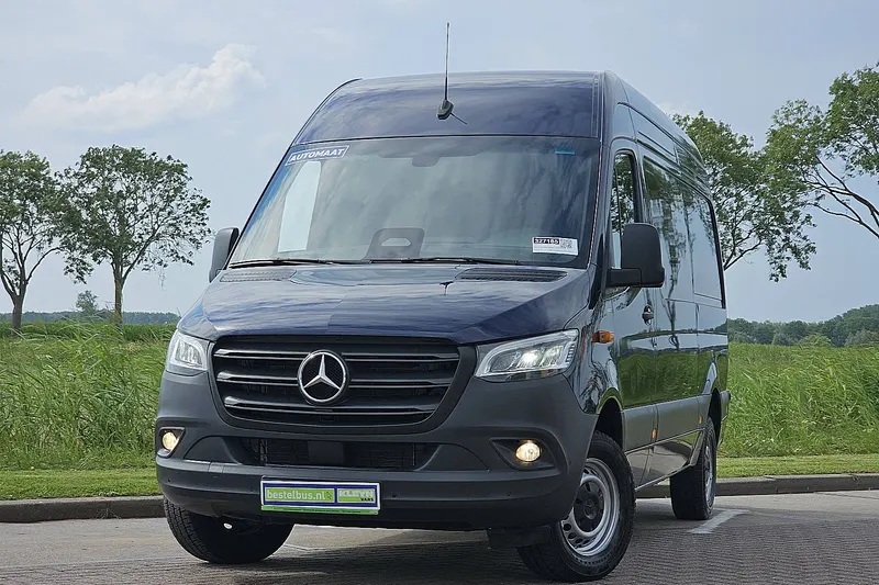 Mercedes-Benz Sprinter (2024)