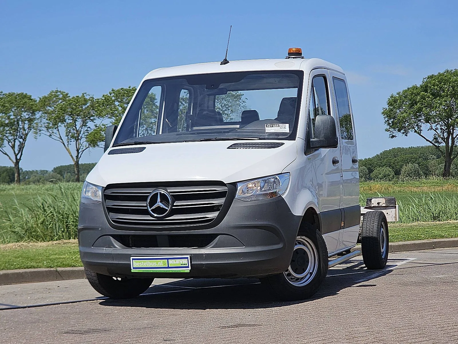 Mercedes-Benz Sprinter (2023) — foto 1
