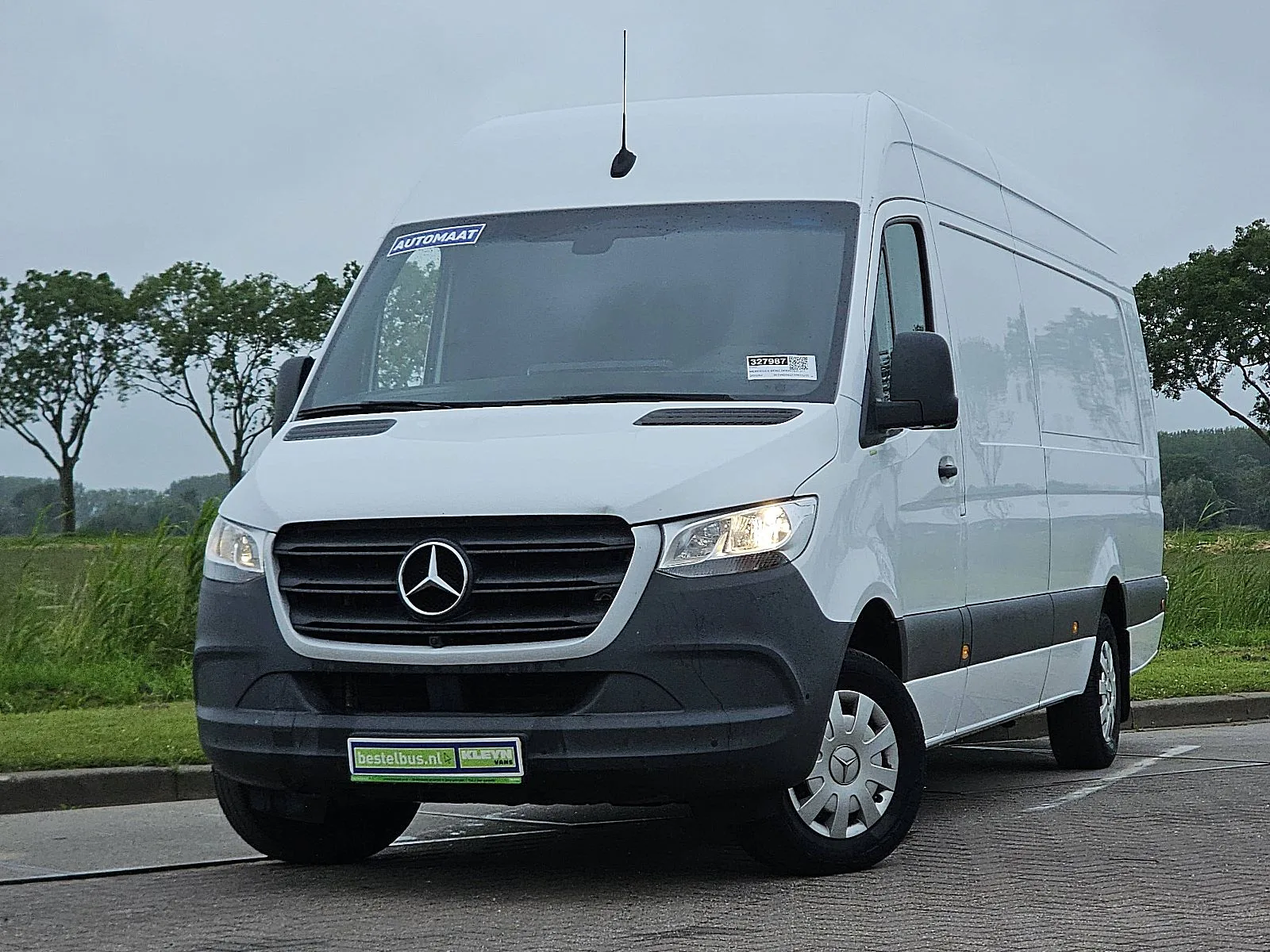 Mercedes-Benz Sprinter (2022) — foto 1