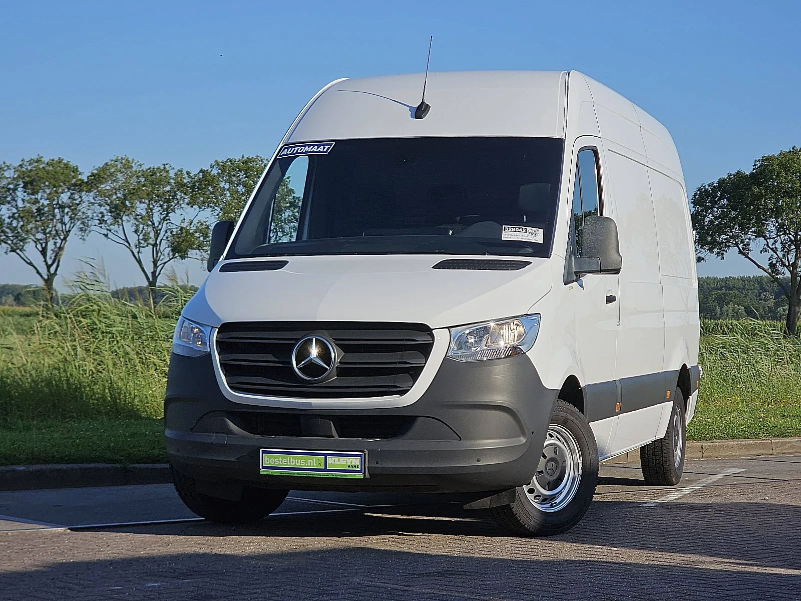 Mercedes-Benz Sprinter (2022) — foto 1