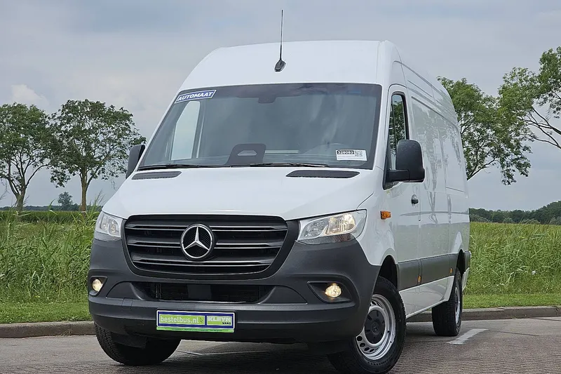 Mercedes-Benz Sprinter (2024)