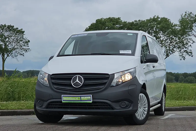 Mercedes-Benz eVito (2022)