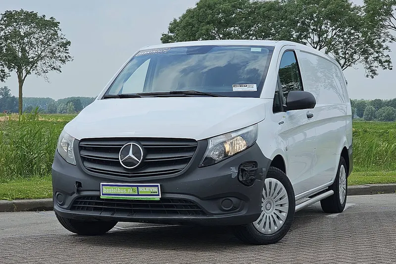 Mercedes-Benz eVito (2022)