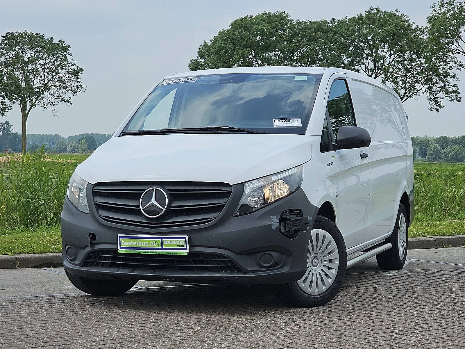 Mercedes-Benz eVito (2022) — foto 1
