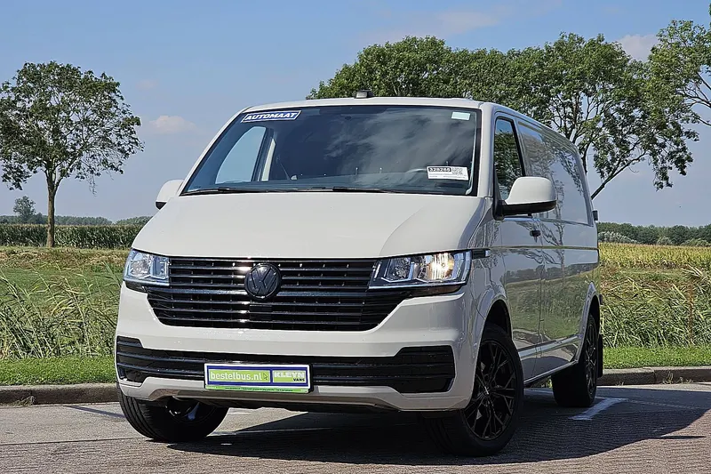 Volkswagen Transporter (2024)