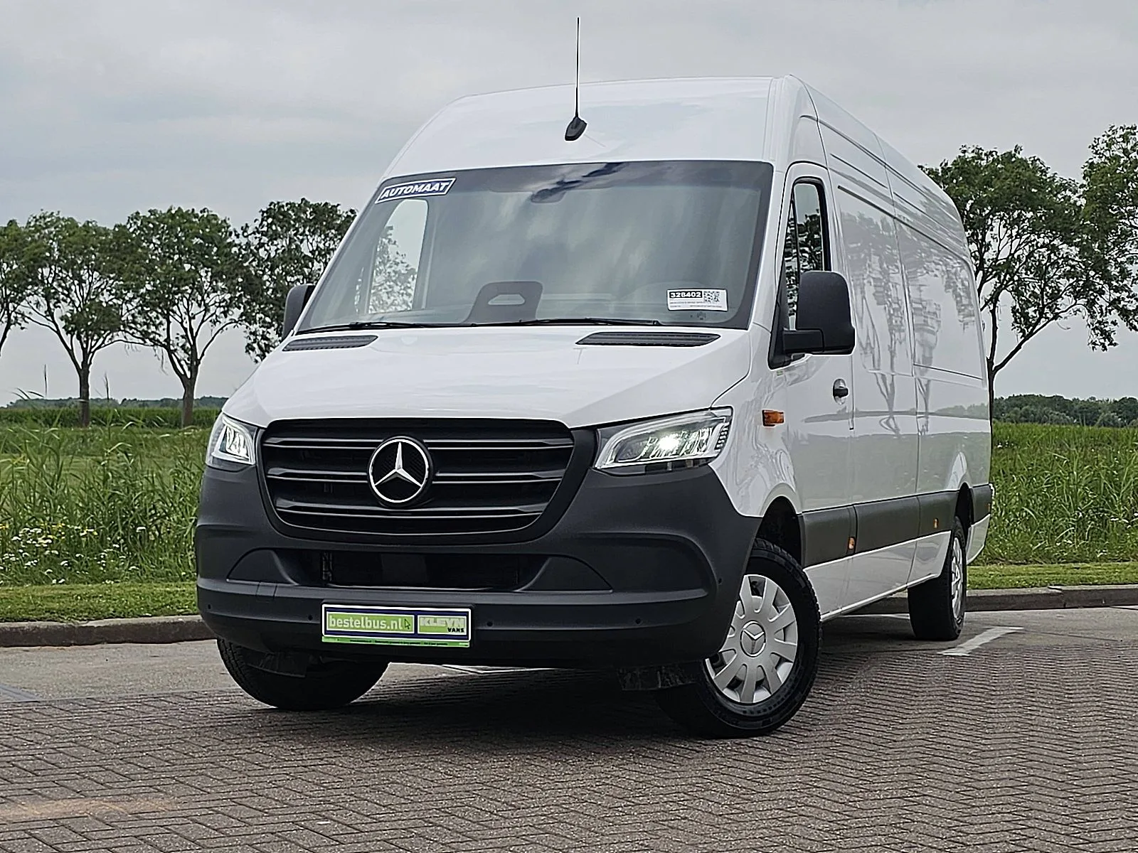 Mercedes-Benz Sprinter (2024) — foto 1