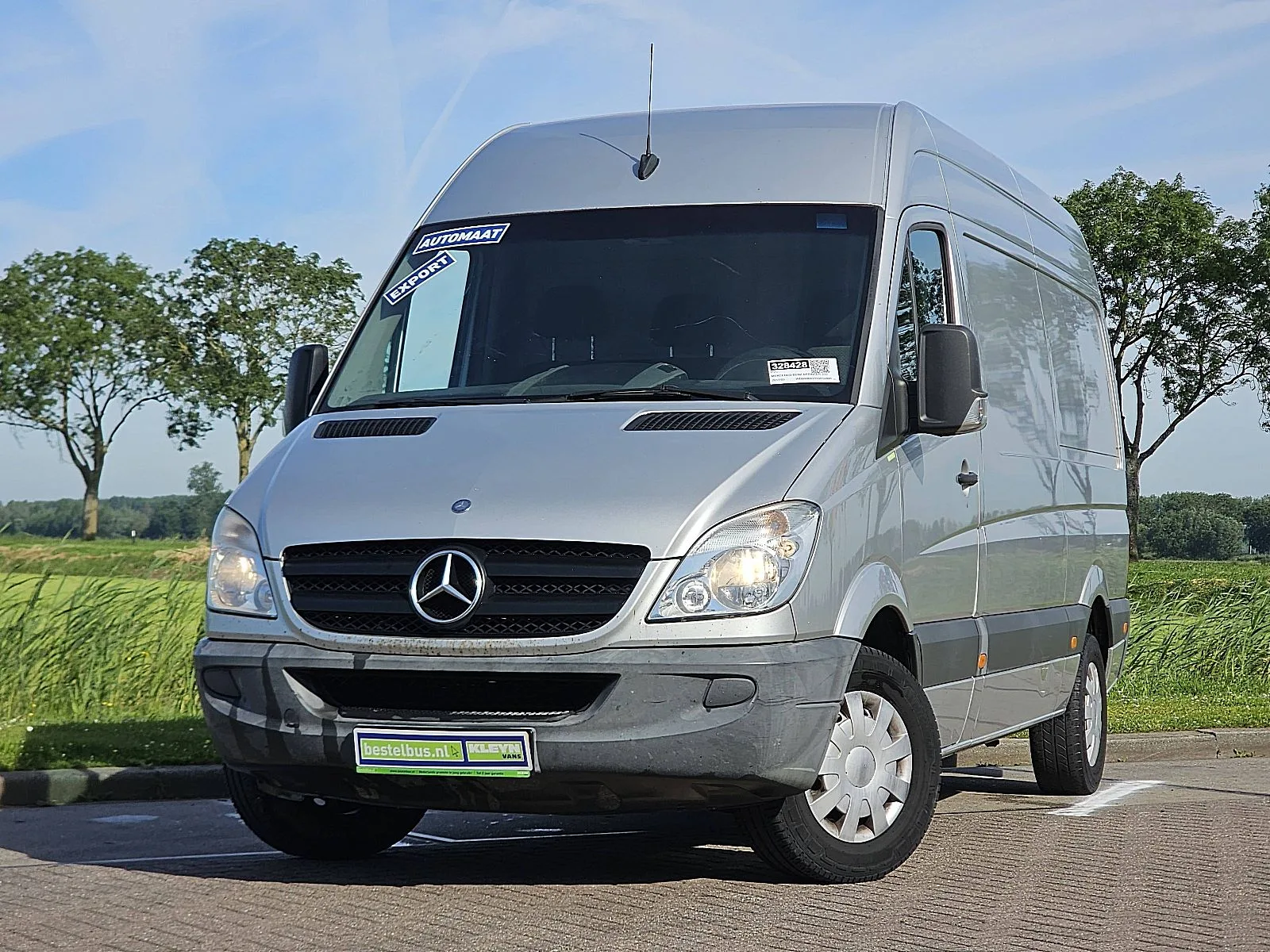 Mercedes-Benz Sprinter (2011) — foto 1