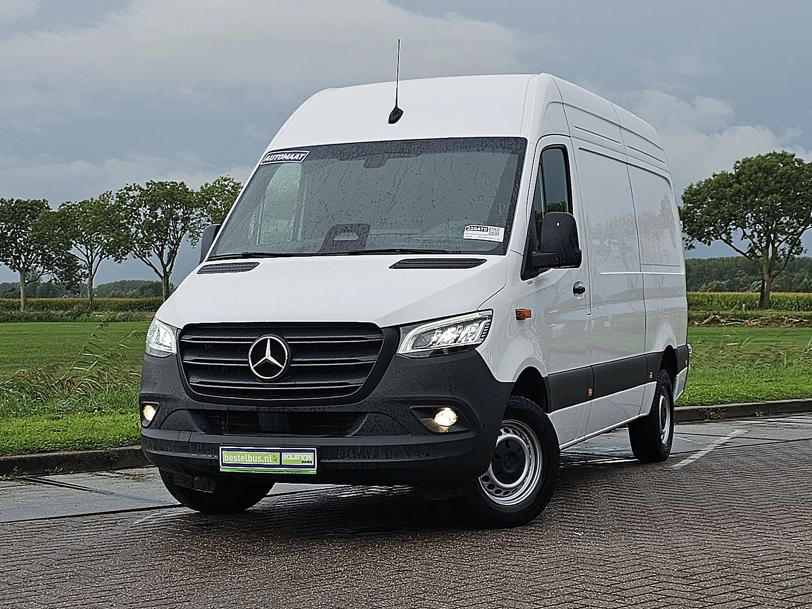 Mercedes-Benz Sprinter (2024) — foto 1