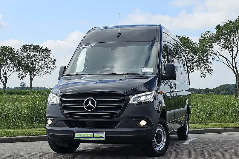 Mercedes-Benz Sprinter (2024)