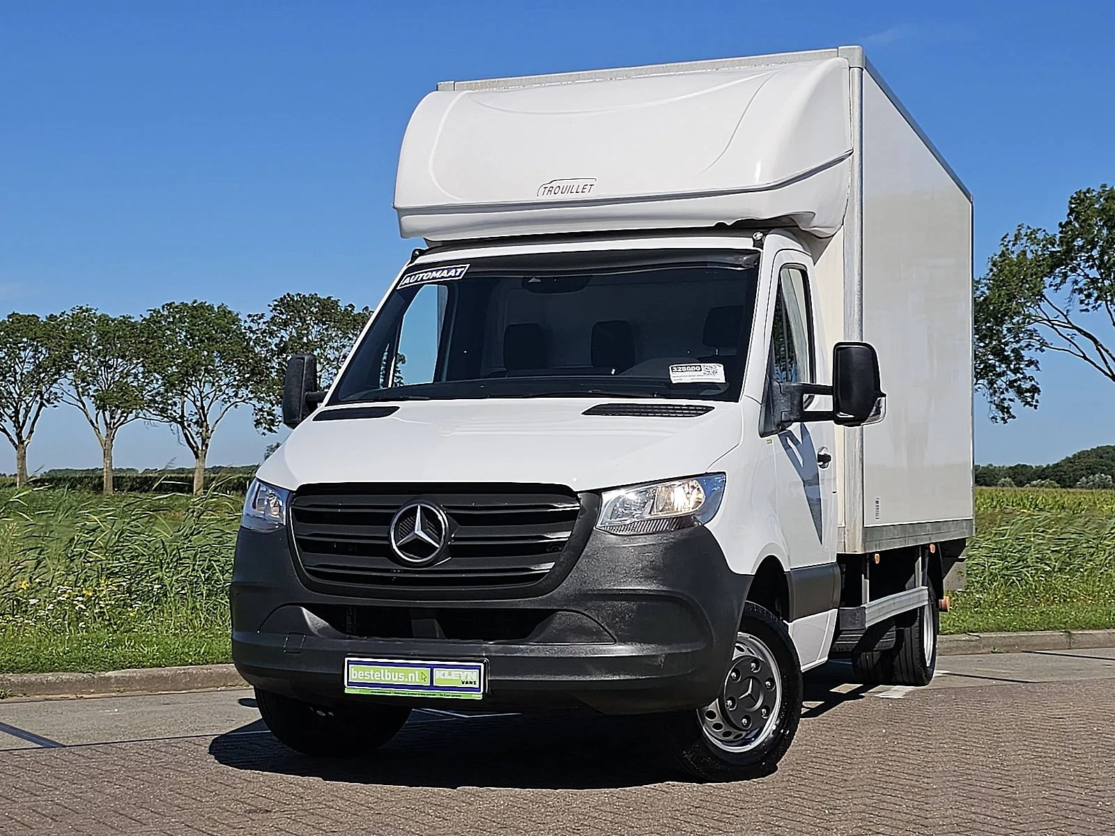 Mercedes-Benz Sprinter (2023) — foto 1