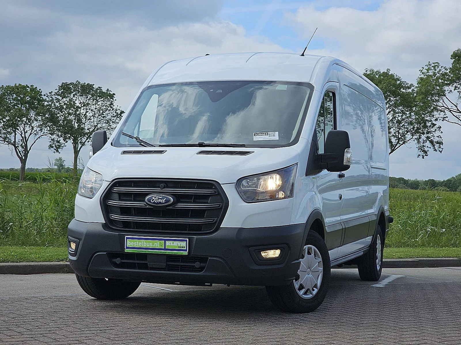Ford Transit (2023) — foto 1