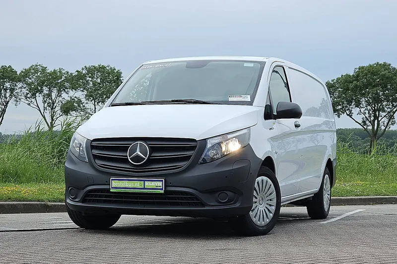 Mercedes-Benz eVito (2024)