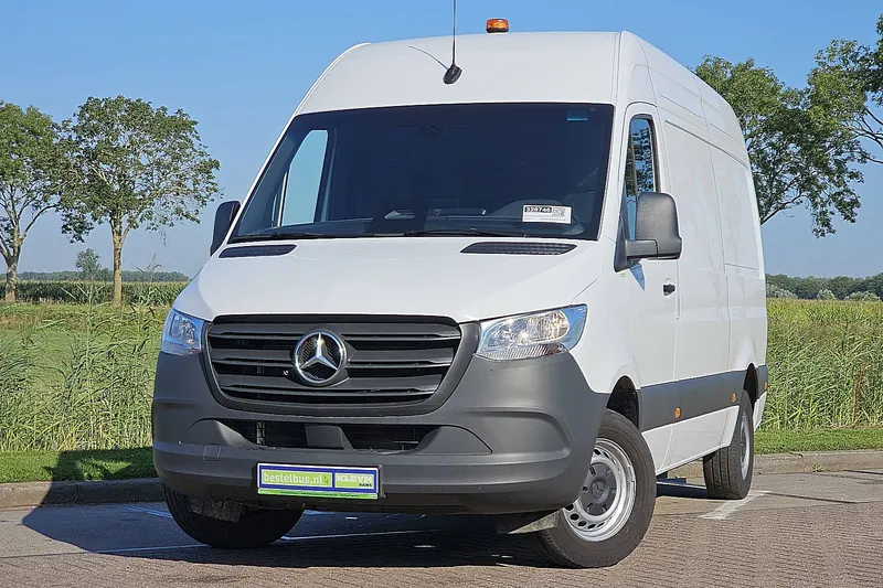 Mercedes-Benz Sprinter (2024)