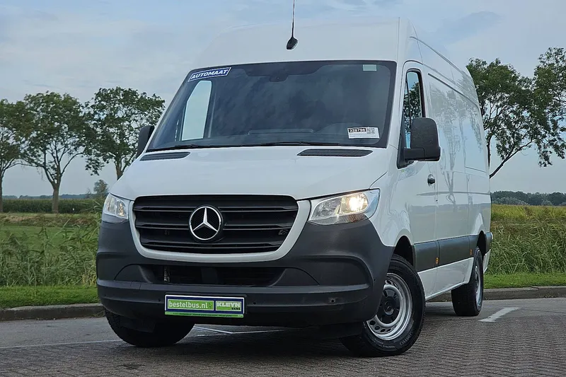 Mercedes-Benz Sprinter (2023)