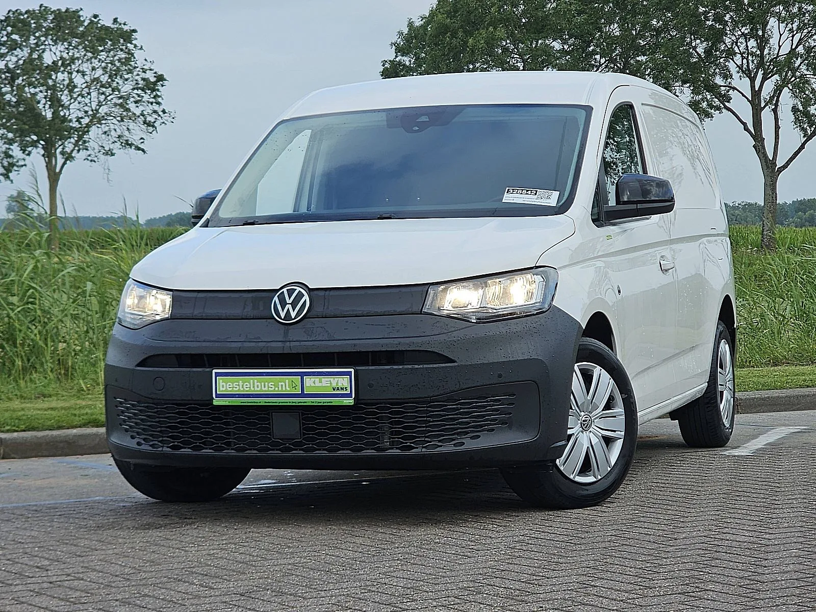 Volkswagen Caddy (2023) — foto 1