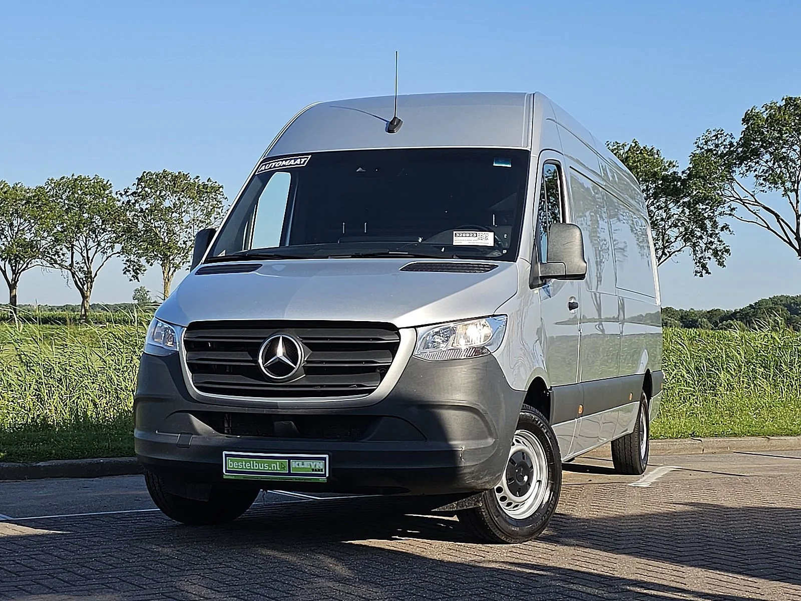 Mercedes-Benz Sprinter (2024) — foto 1