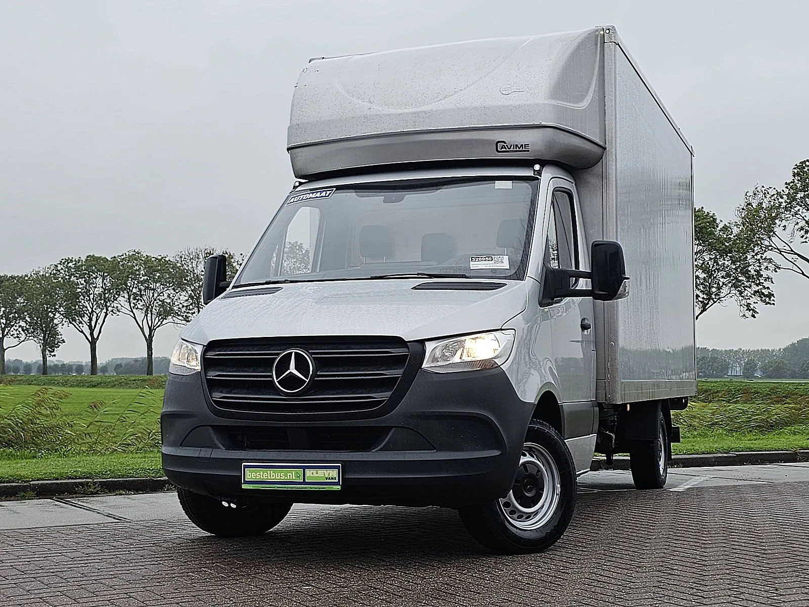 Mercedes-Benz Sprinter (2024) — foto 1