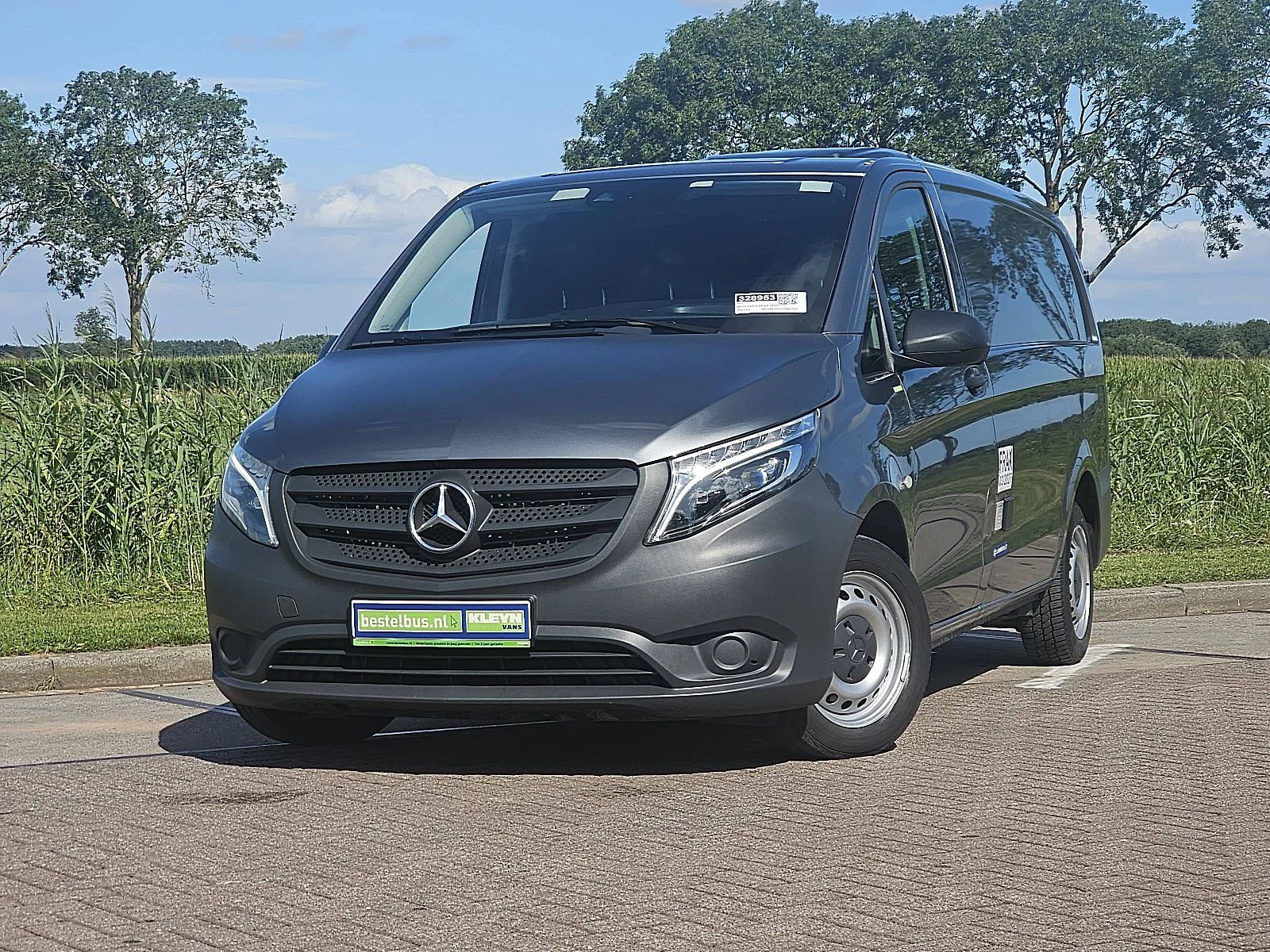 Mercedes-Benz Vito (2021) — foto 1