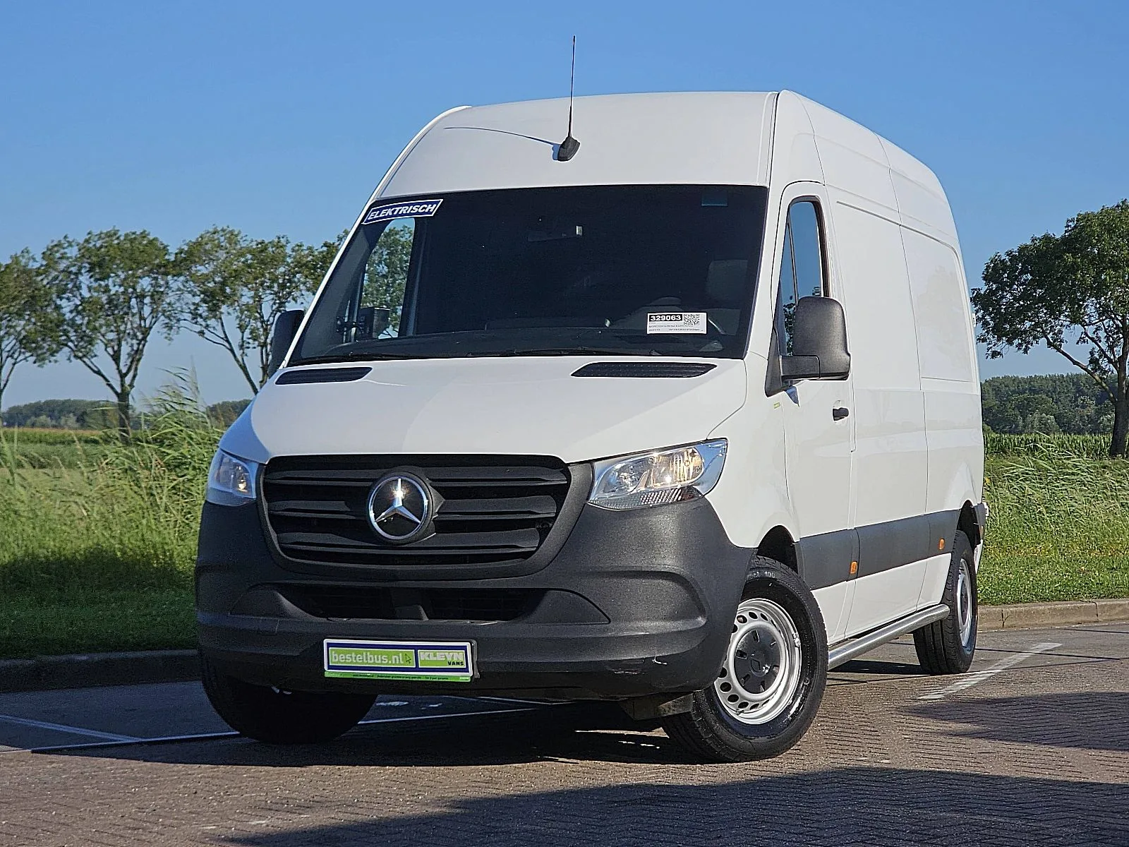 Mercedes-Benz eSprinter (2021) — foto 1