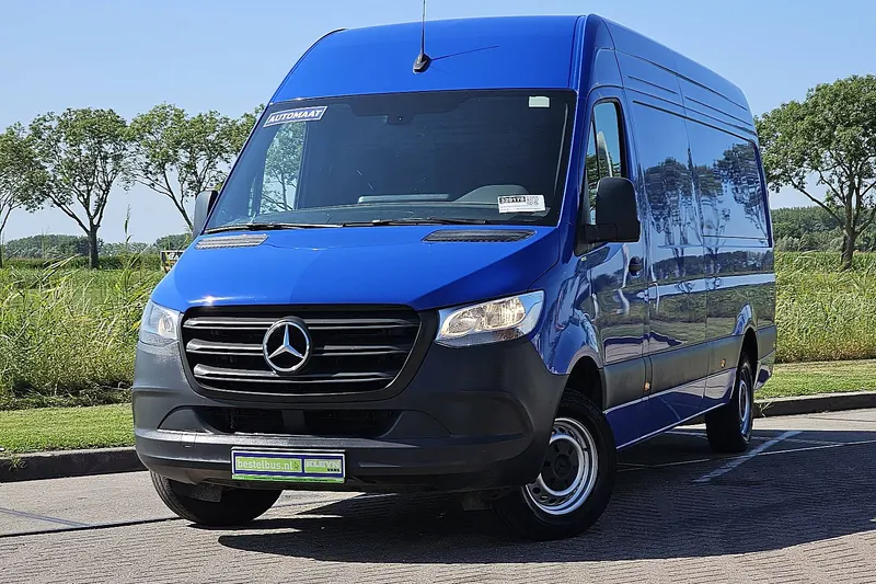 Mercedes-Benz Sprinter (2024)