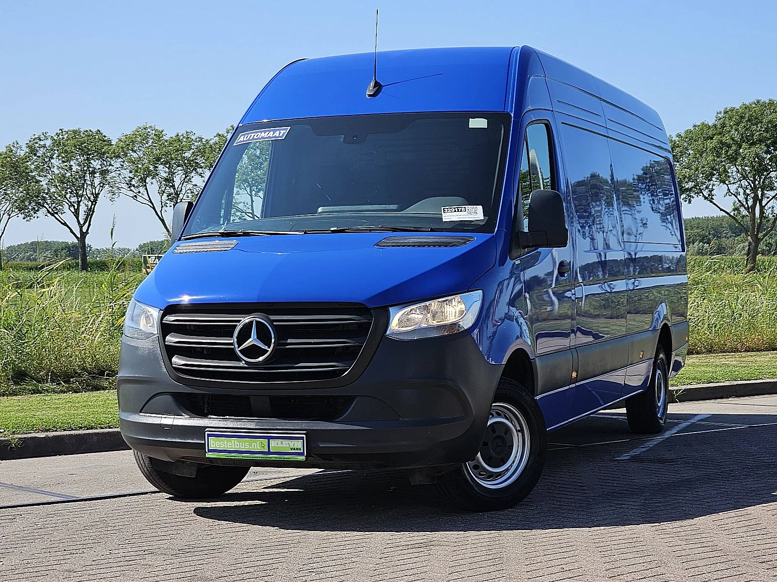 Mercedes-Benz Sprinter (2024) — foto 1