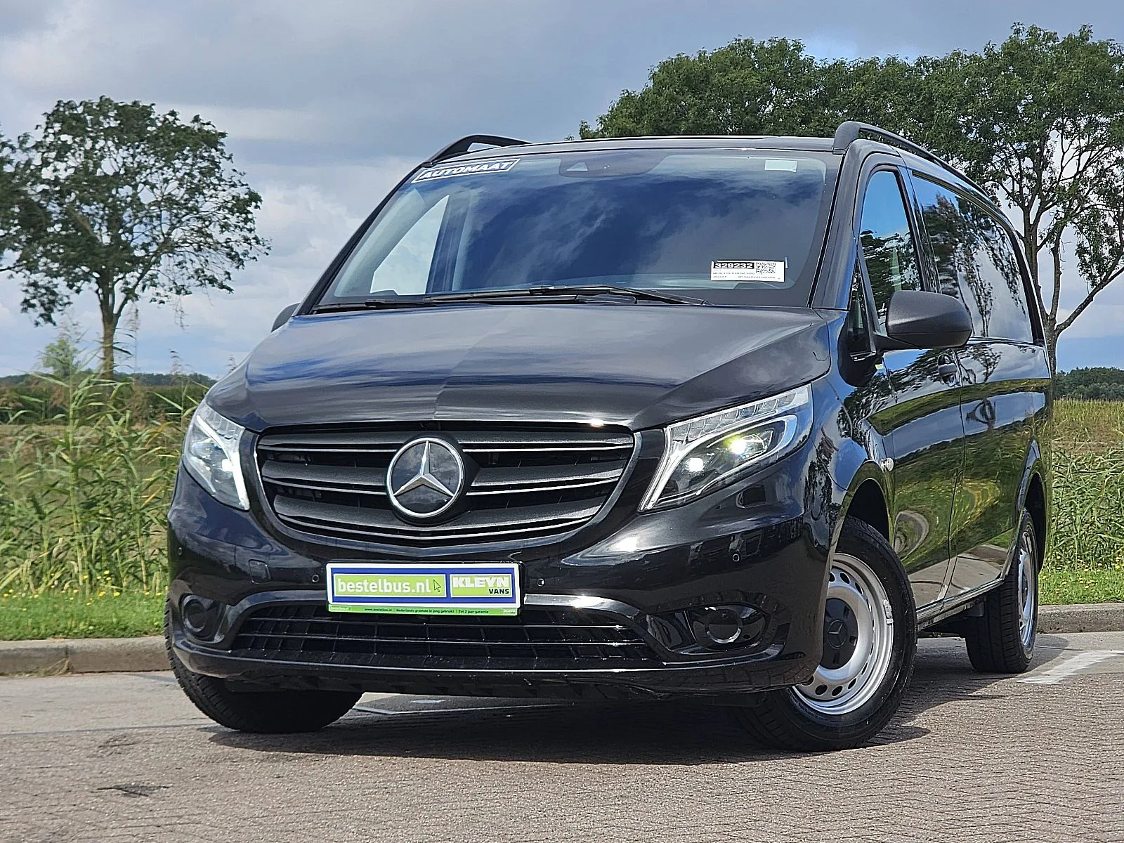 Mercedes-Benz Vito (2022) — foto 1
