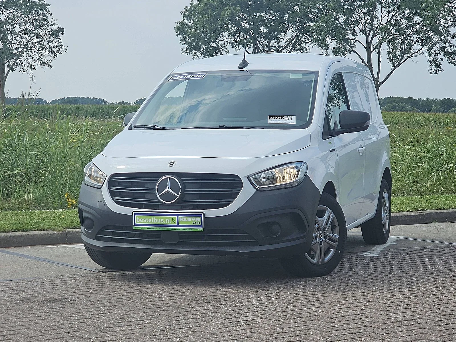 Mercedes-Benz eCitan (2025) — foto 1