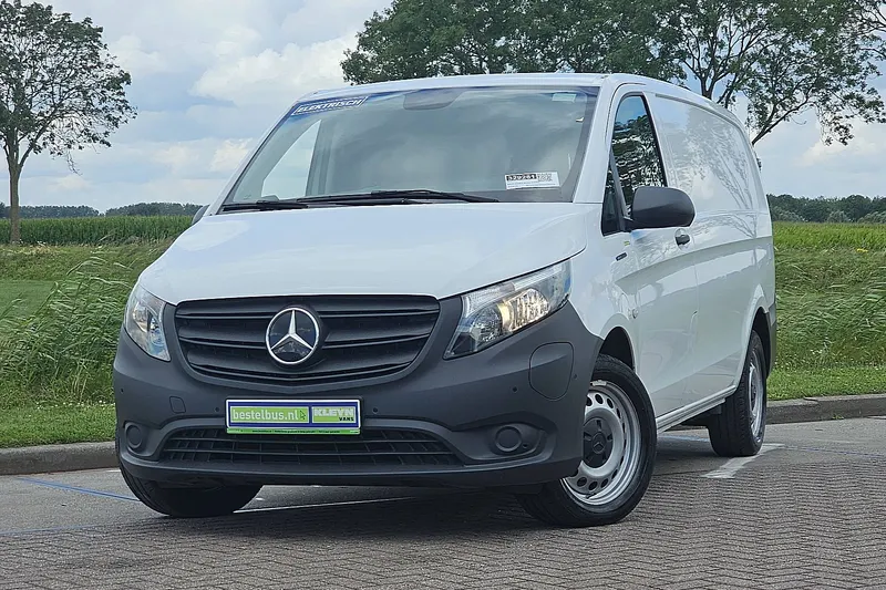 Mercedes-Benz eVito (2024)