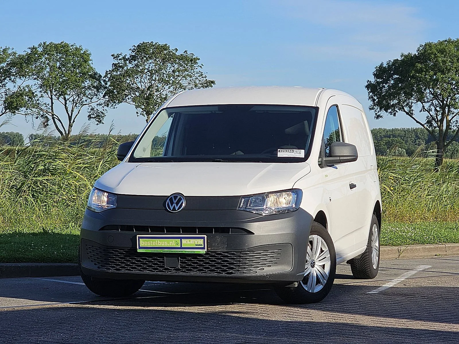 Volkswagen Caddy (2021) — foto 1