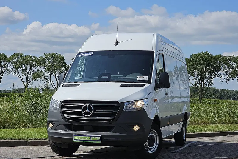 Mercedes-Benz Sprinter (2024)